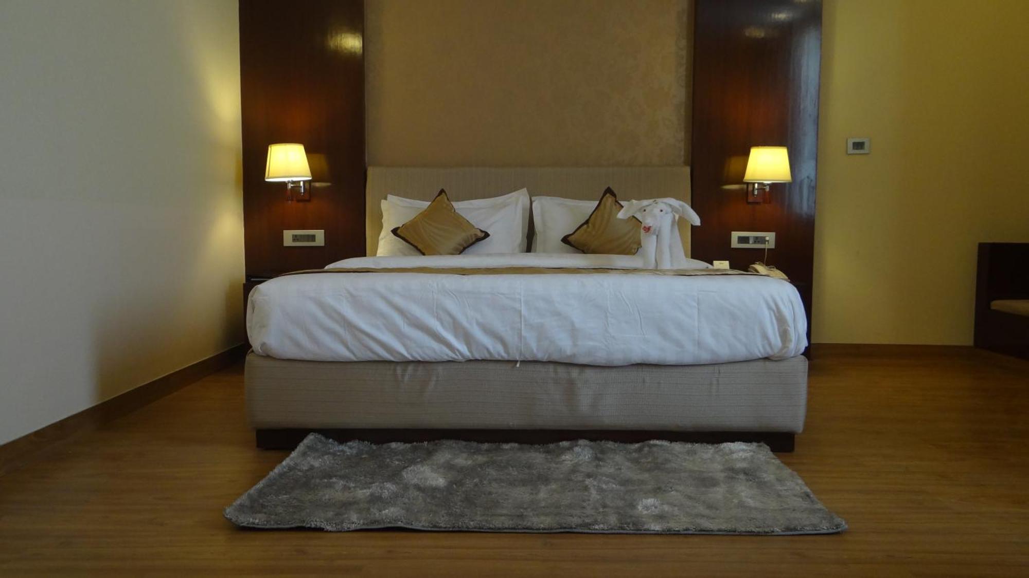 Hotel The Legend Prayagraj Exterior foto
